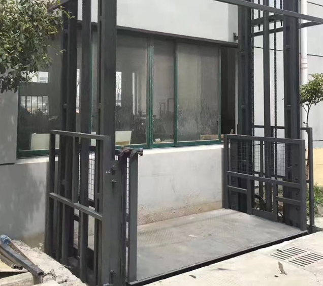 潮州导轨式施工升降机助力民生工程提速增效