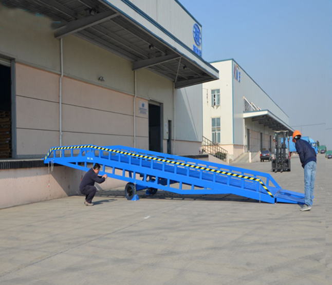 潮州移动式登车桥应用